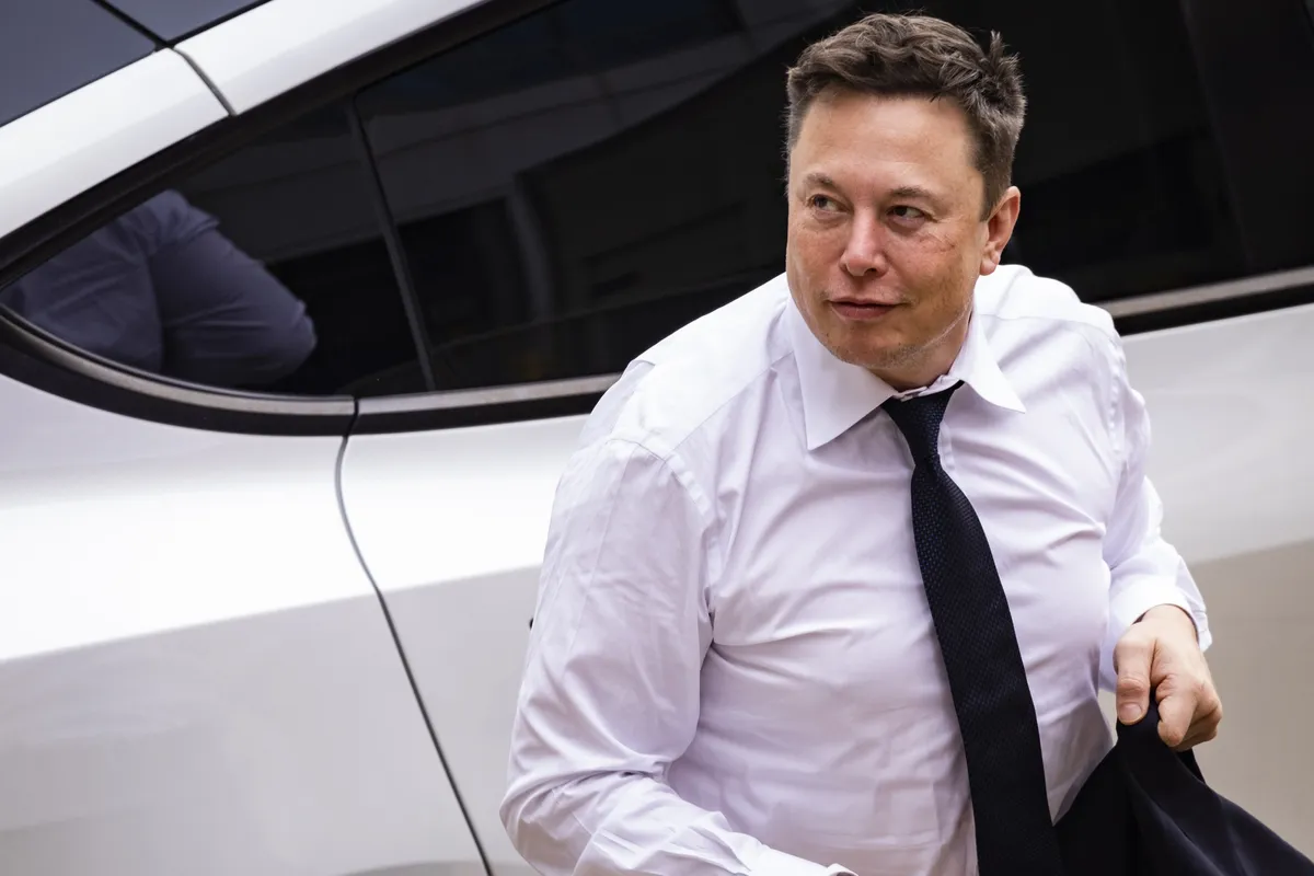 #ElonMusk #XPlatform #SocialMediaImpact #DigitalRadicalization #TechNews #OnlineBehavior #MuskOnX #SocialMediaPsychology #AlgorithmEffect #FreeSpeechDebate
